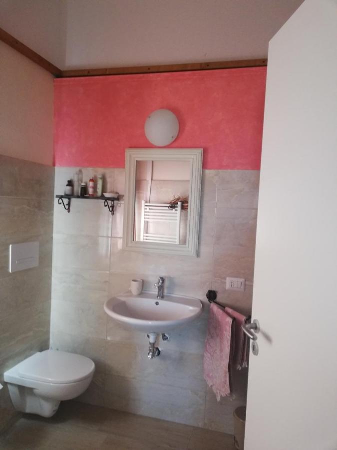 Insula -- Telti Hotel Bagian luar foto