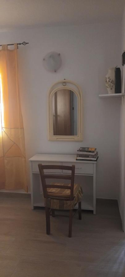 Insula -- Telti Hotel Bagian luar foto