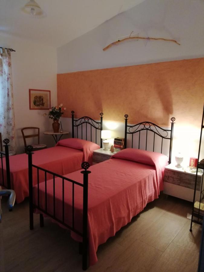 Insula -- Telti Hotel Bagian luar foto