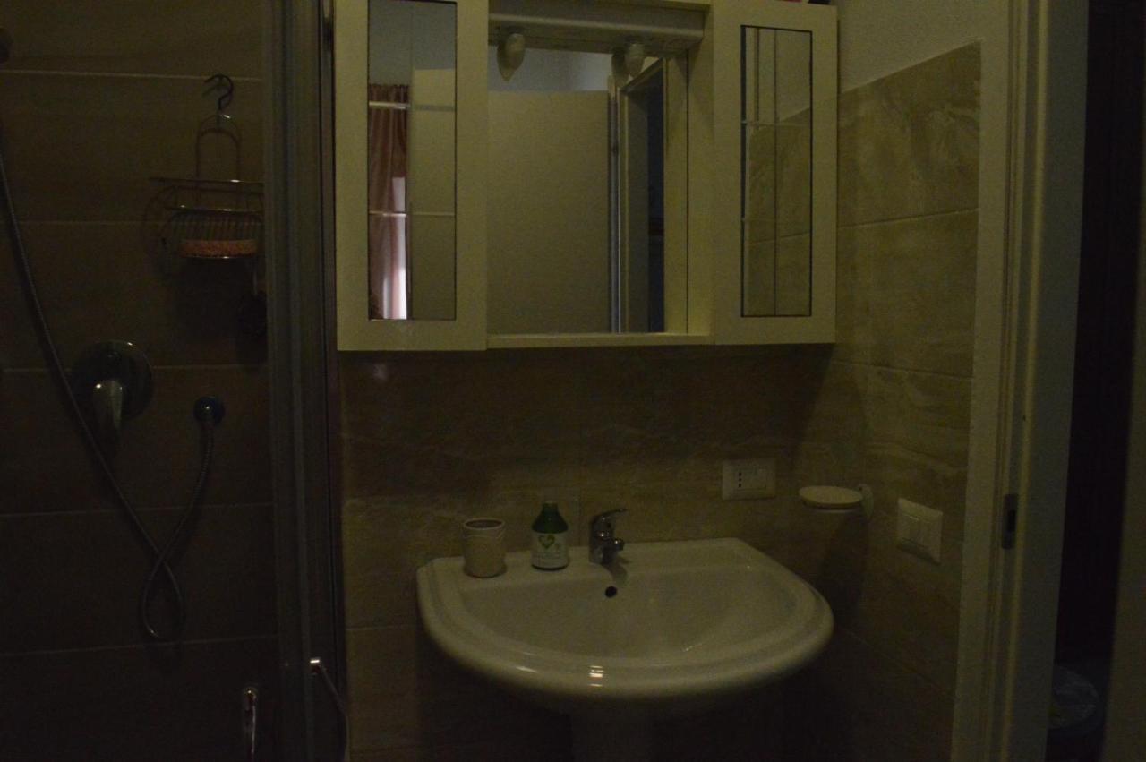 Insula -- Telti Hotel Bagian luar foto