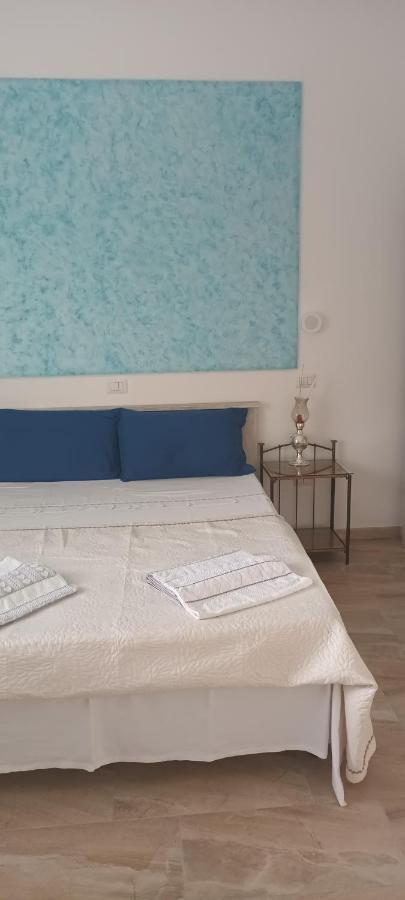 Insula -- Telti Hotel Bagian luar foto