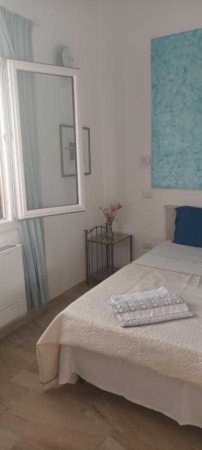 Insula -- Telti Hotel Bagian luar foto